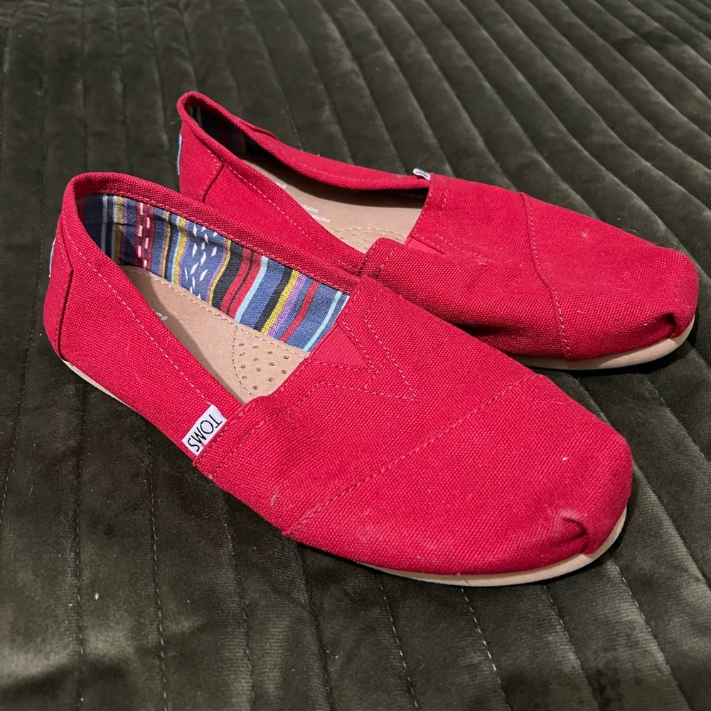 Toms